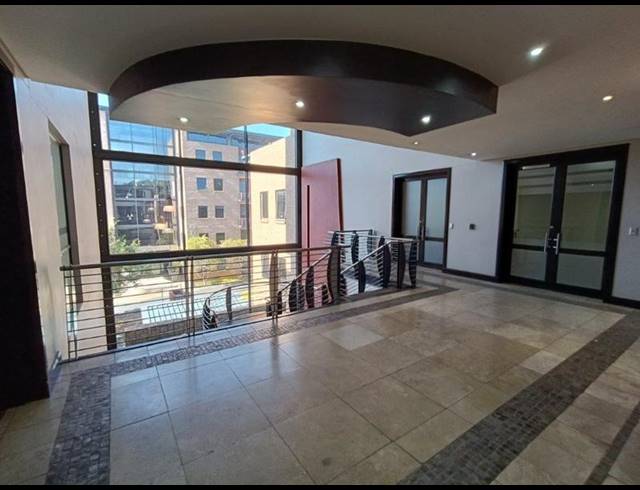 BUSINESS PROPERTY TO RENT IN CONSTANTIA KLOOF